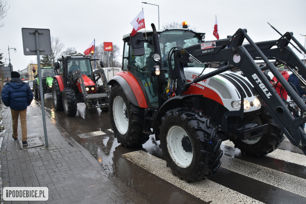Rolnicy znowu strajkują w Poddębicach