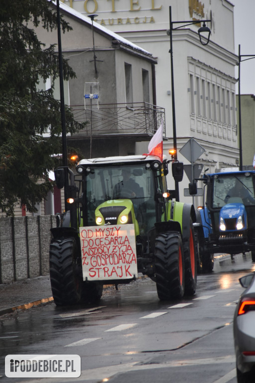 Rolnicy znowu strajkują w Poddębicach