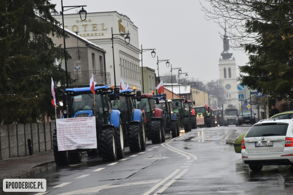 Rolnicy znowu strajkują w Poddębicach