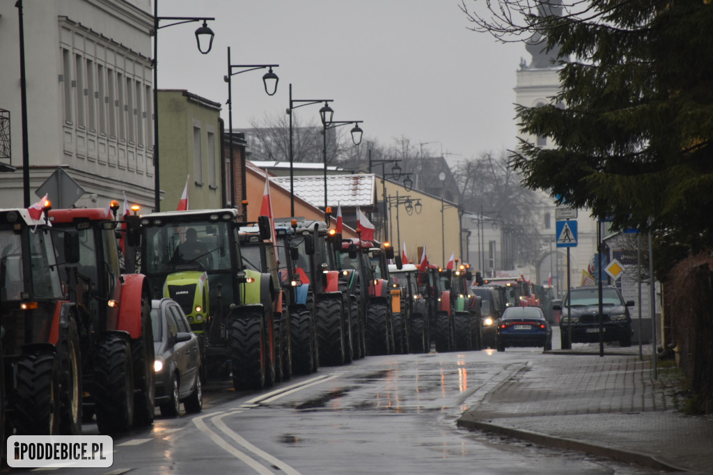 Rolnicy znowu strajkują w Poddębicach