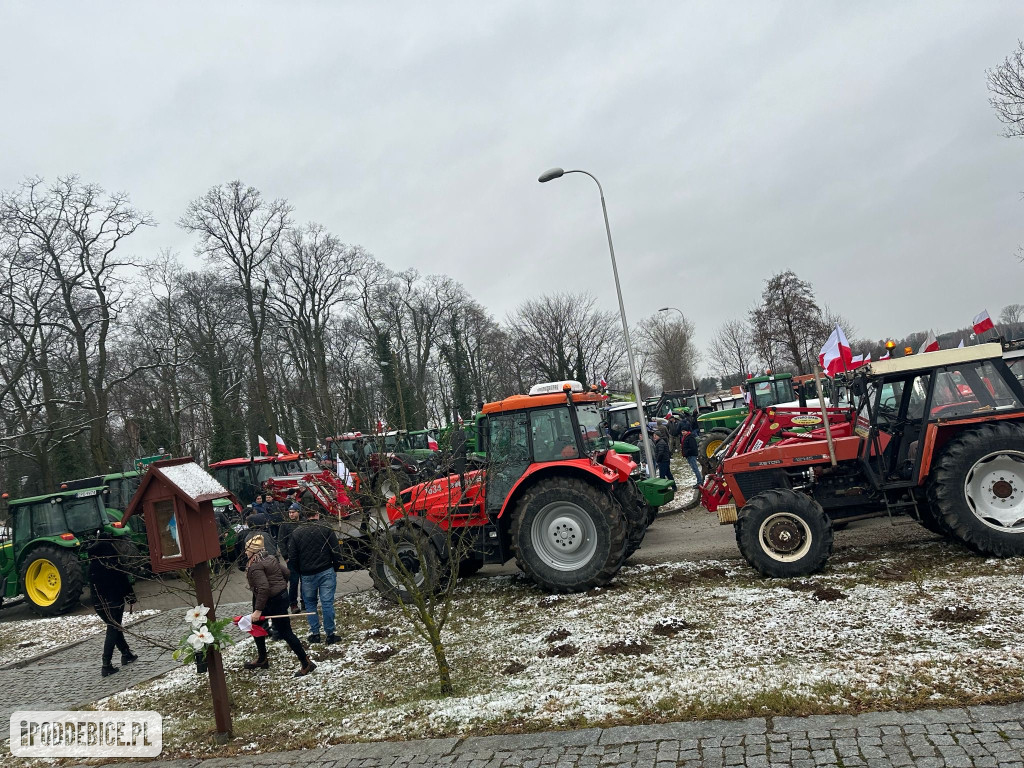 Rolnicy znowu strajkują w Poddębicach