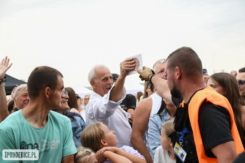 Mezo, Margaret i lokalni wykonawcy na Pikniku z Województwem Łódzkim w Uniejowie