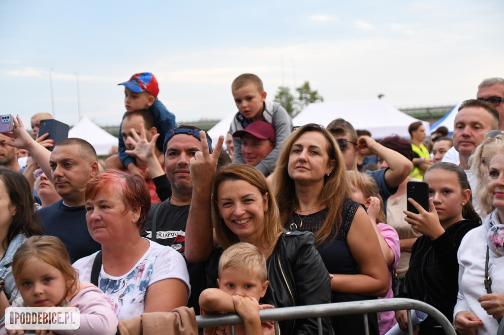 Mezo, Margaret i lokalni wykonawcy na Pikniku z Województwem Łódzkim w Uniejowie