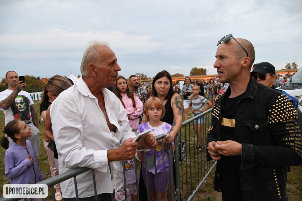 Mezo, Margaret i lokalni wykonawcy na Pikniku z Województwem Łódzkim w Uniejowie