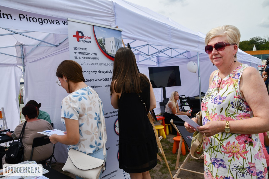 Mezo, Margaret i lokalni wykonawcy na Pikniku z Województwem Łódzkim w Uniejowie