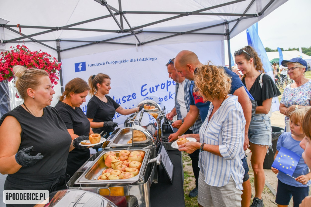 Mezo, Margaret i lokalni wykonawcy na Pikniku z Województwem Łódzkim w Uniejowie