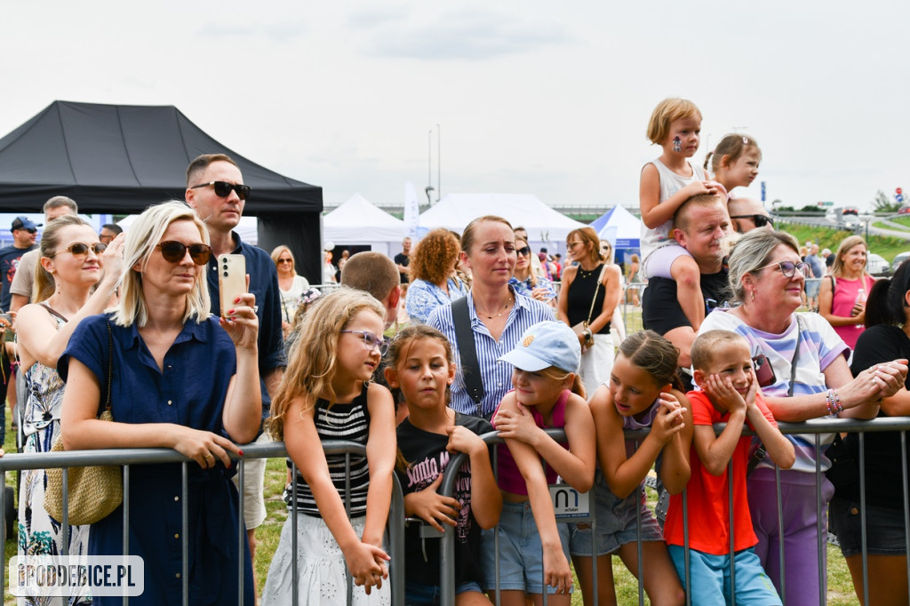 Mezo, Margaret i lokalni wykonawcy na Pikniku z Województwem Łódzkim w Uniejowie