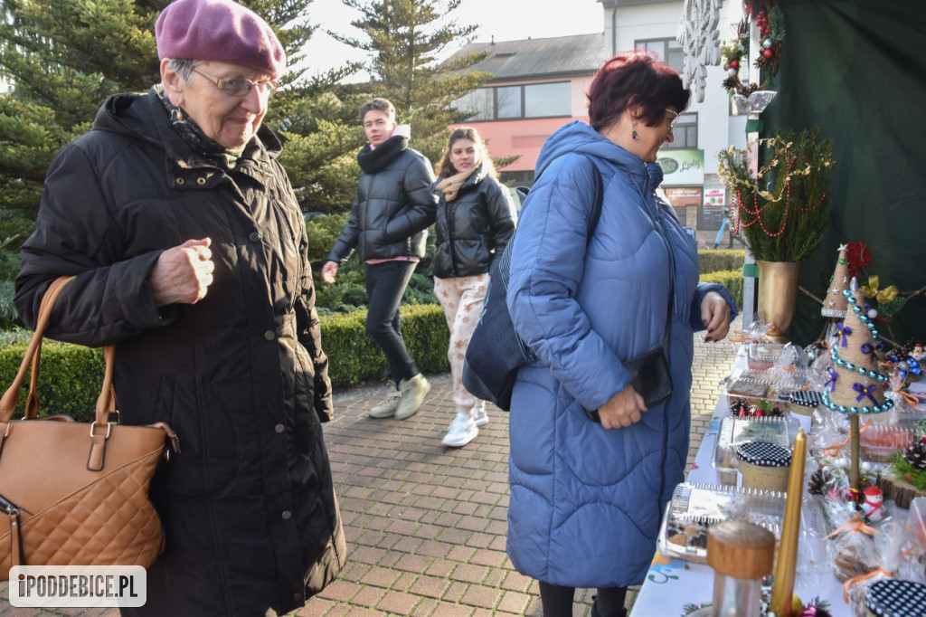 Tak wygląda Jarmark świąteczny 2024 w Uniejowie