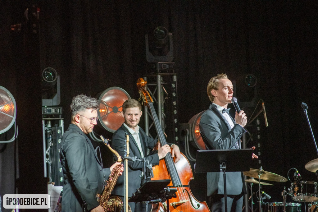 Walentynkowy koncert w Uniejowie. Wystąpił artysta z Teatru Roma [FOTO]