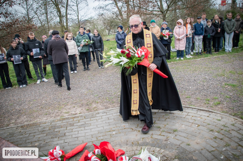 Zainaugurowano Rok Polskich Bohaterów z Katynia. Wzruszające obchody [ZDJĘCIA]