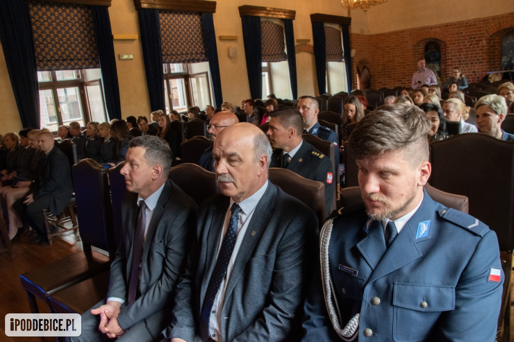 100 lat kobiet w polskiej Policji. W Uniejowie świętowały policjantki z Poddębic