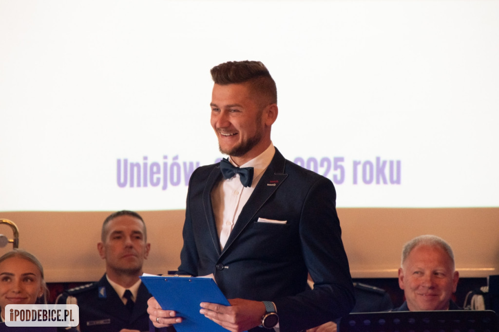 100 lat kobiet w polskiej Policji. W Uniejowie świętowały policjantki z Poddębic