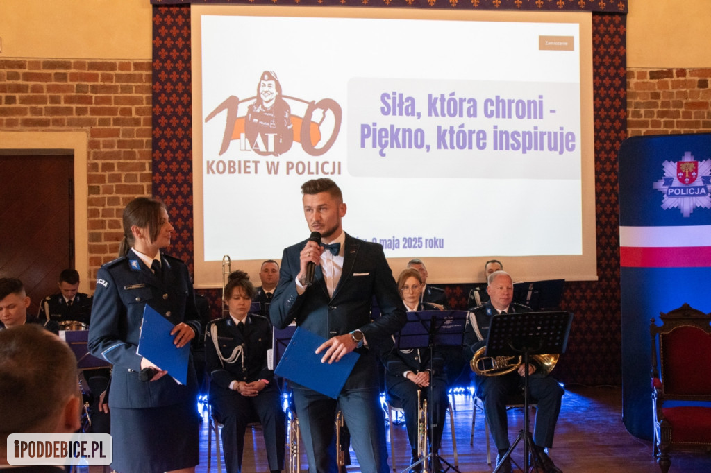 100 lat kobiet w polskiej Policji. W Uniejowie świętowały policjantki z Poddębic
