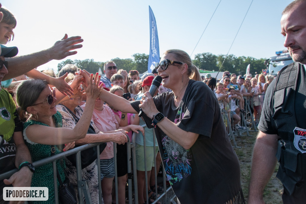 Piękni i Młodzi, Iness i Lombard na scenie Festiwalu Mleka w Uniejowie