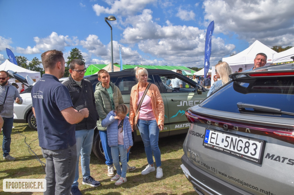 III Festiwal Drobiu trwa w Uniejowie. Degustacje, atrakcje i koncerty [FOTO]