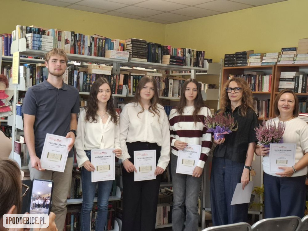 Narodowe Czytanie poezji Jana Kochanowskiego w Poddębicach