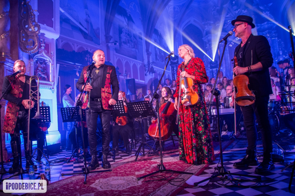 Uniejów zaśpiewał z Braćmi Golec [ZDJĘCIA]