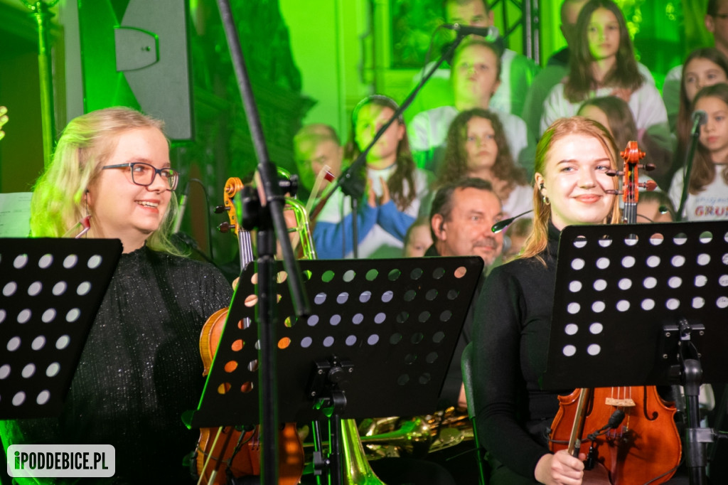 Uniejów zaśpiewał z Braćmi Golec [ZDJĘCIA]