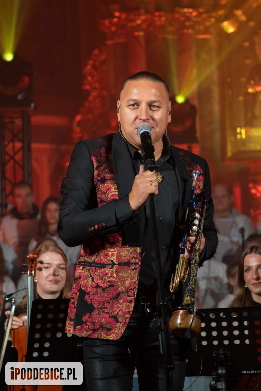 Uniejów zaśpiewał z Braćmi Golec [ZDJĘCIA]