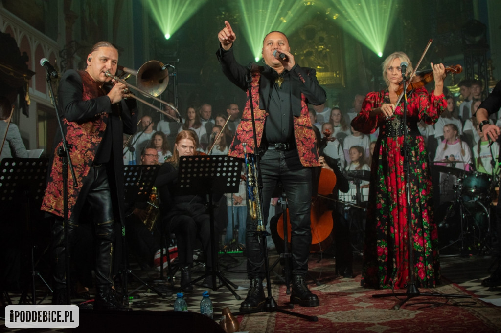 Uniejów zaśpiewał z Braćmi Golec [ZDJĘCIA]