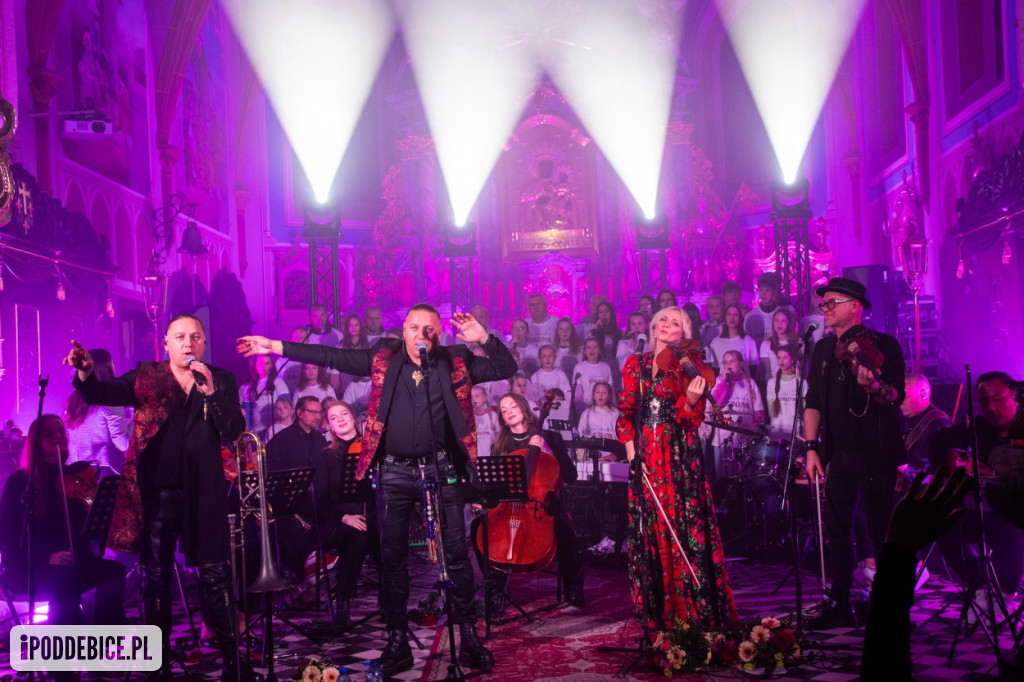 Uniejów zaśpiewał z Braćmi Golec [ZDJĘCIA]