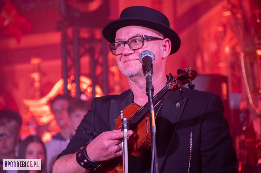 Uniejów zaśpiewał z Braćmi Golec [ZDJĘCIA]