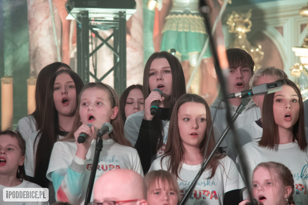 Uniejów zaśpiewał z Braćmi Golec [ZDJĘCIA]