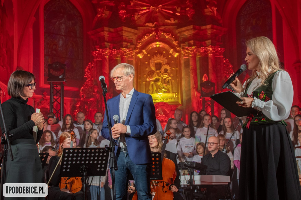 Uniejów zaśpiewał z Braćmi Golec [ZDJĘCIA]