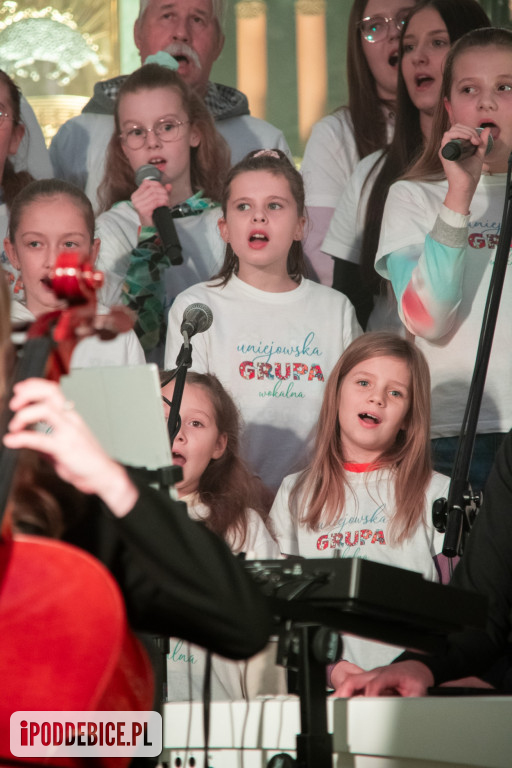 Uniejów zaśpiewał z Braćmi Golec [ZDJĘCIA]