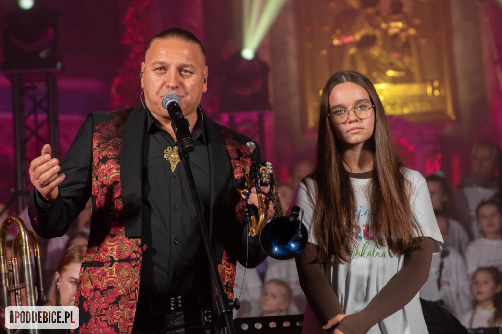 Uniejów zaśpiewał z Braćmi Golec [ZDJĘCIA]