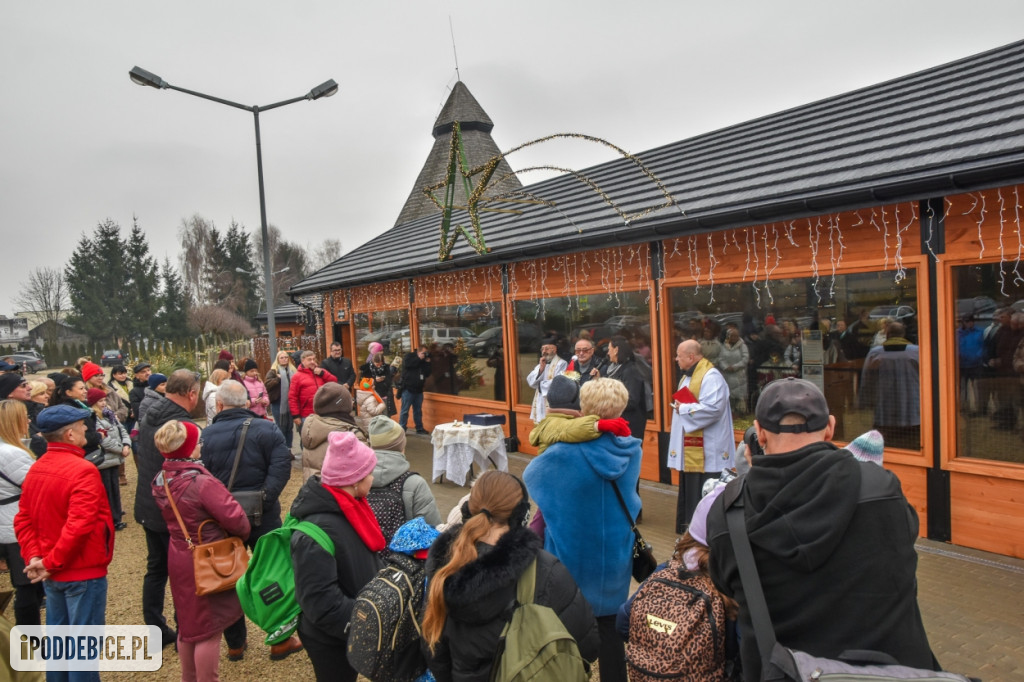 Żywa szopka bożonarodzeniowa w Zoo Borysew