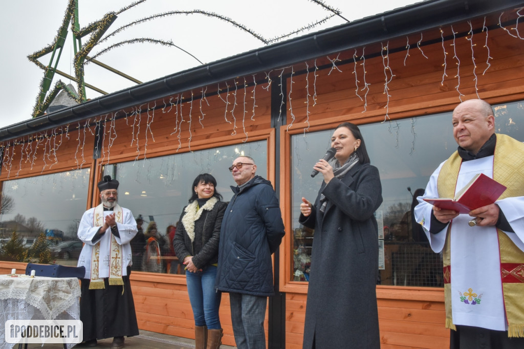 Żywa szopka bożonarodzeniowa w Zoo Borysew