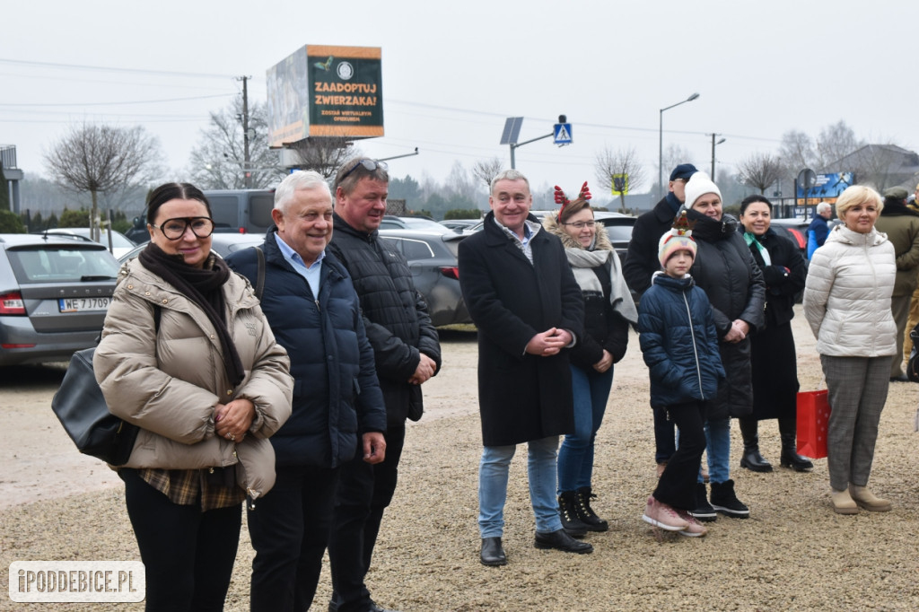 Żywa szopka bożonarodzeniowa w Zoo Borysew
