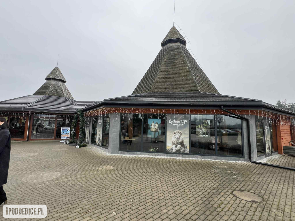 Żywa szopka bożonarodzeniowa w Zoo Borysew