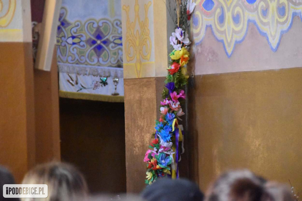 Osiem metrów tradycji. Olbrzymie palmy wielkanocne