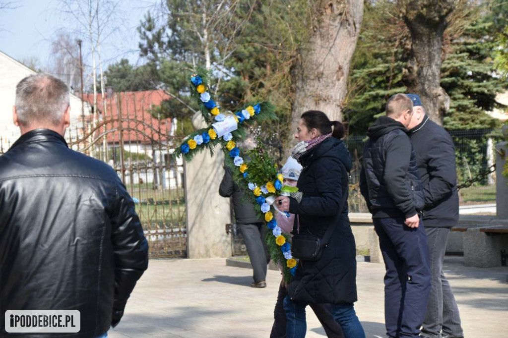 Osiem metrów tradycji. Olbrzymie palmy wielkanocne