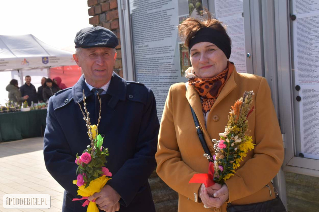 Osiem metrów tradycji. Olbrzymie palmy wielkanocne