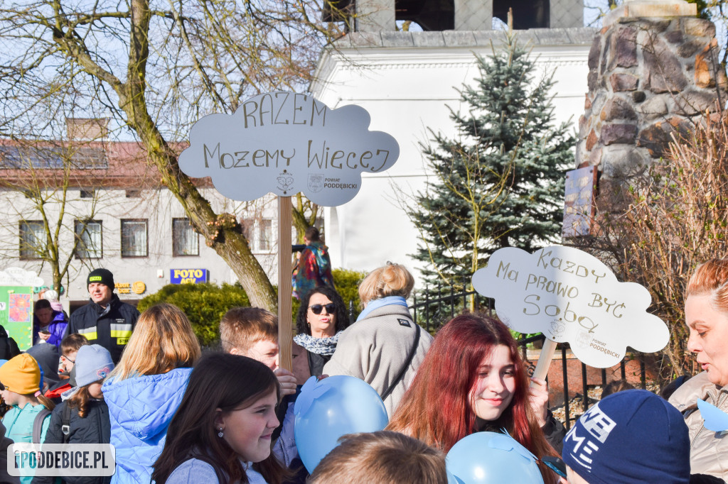 Solidarność w kolorze błękitu. Marsz dla świadomości autyzmu
