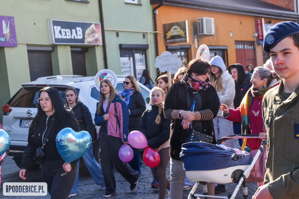 Solidarność w kolorze błękitu. Marsz dla świadomości autyzmu