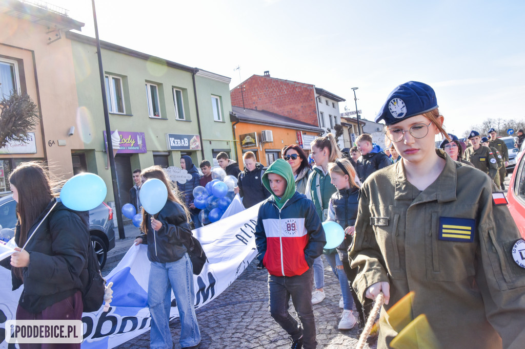 Solidarność w kolorze błękitu. Marsz dla świadomości autyzmu