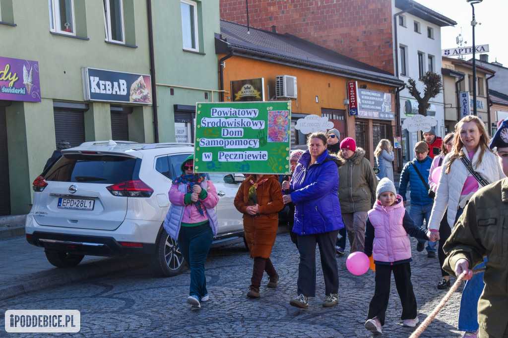 Solidarność w kolorze błękitu. Marsz dla świadomości autyzmu