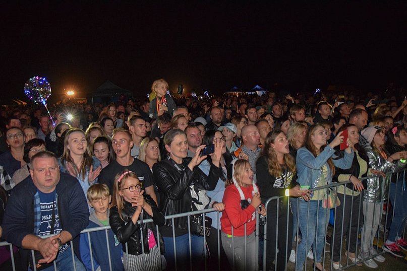 Łobuzy i Lider Dance - koncert w Wartkowicach