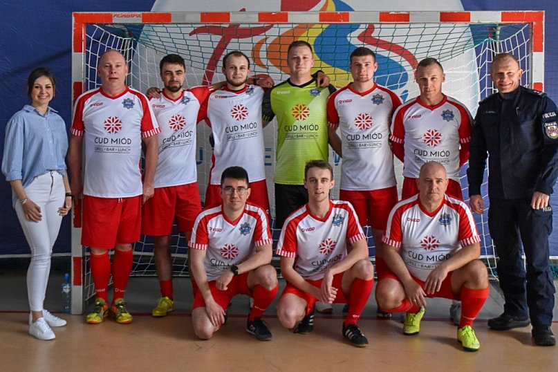 Jedenaście drużyn zagrało w VIII Turnieju Halowej Piłki