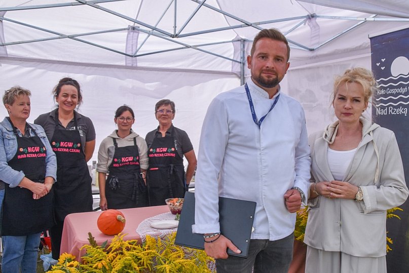 III Festiwal Drobiu trwa w Uniejowie. Degustacje, atrakcje i koncerty [FOTO]