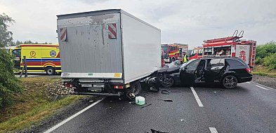 Wypadek na DW 473. Droga zablokowana. Policja wyznaczyła objazdy-10093