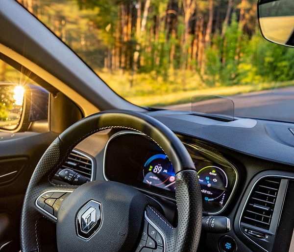 Masz to auto w garażu? Producent natychmiast wzywa na kontrolę!-10567