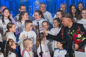 Uniejów zaśpiewał z Braćmi Golec [ZDJĘCIA]-285