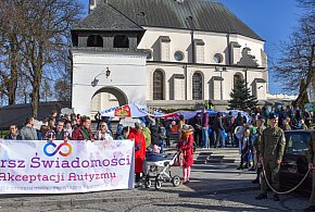 Solidarność w kolorze błękitu. Marsz dla świadomości autyzmu