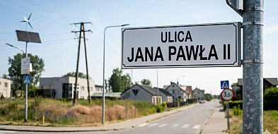 Potrącenie pieszej na przejściu w Uniejowie. Kobieta trafiła do szpitala