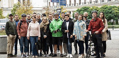 Czym najlepiej poruszać się po mieście? Rower z najwyższą punktacją, a samochód el
